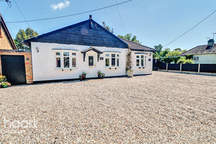 4 Bedroom Detached Bungalow For Sale In Ethelbert Road, Rochford, SS4