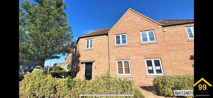 3 Bedroom Semi-Detached House To Rent In Kingfisher Drive, Leighton Buzzard, Bedfordshire, LU7