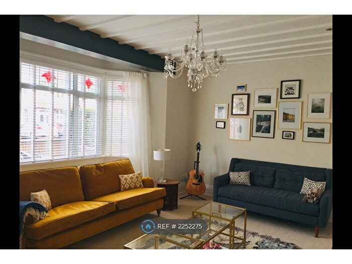 3 Bedroom Semi-Detached House To Rent In Christchurch Road, Purley, CR8