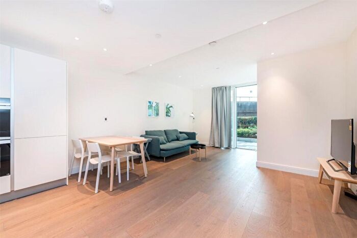 1 Bedroom Apartment To Rent In Sophora House, Queenstown Road, London, SW11