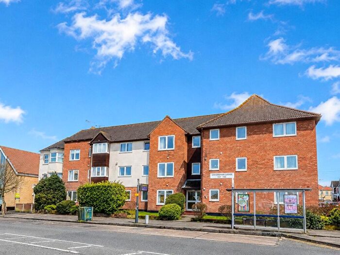 2 Bedroom Flat For Sale In Caversham Lodge, - London Road, Leigh-on-Sea, SS9
