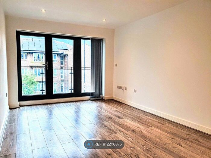 1 Bedroom Flat To Rent In Illustrious House, London, SE10