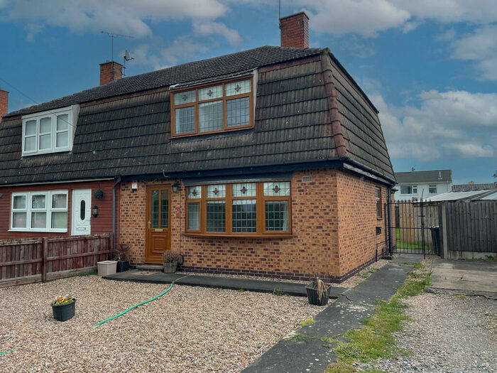 3 Bedroom Semi-Detached House To Rent In Holme Avenue, East Leake, LE12