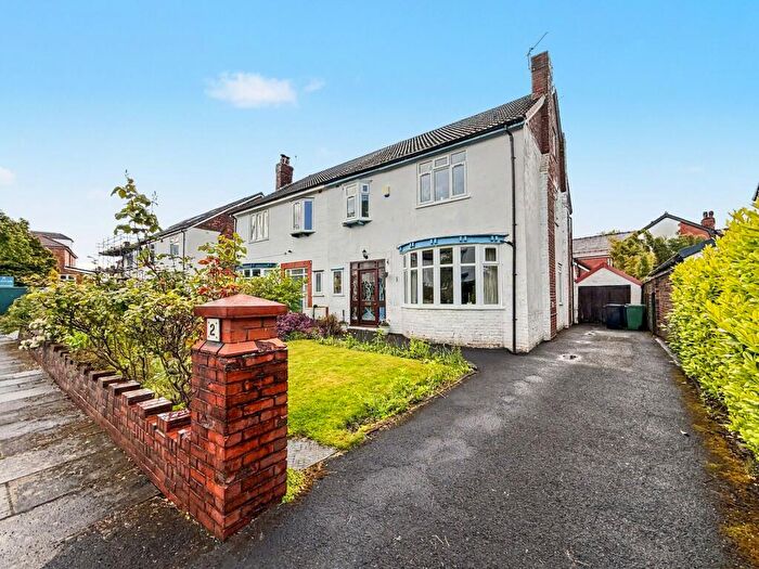 4 Bedroom Semi Detached House For Sale In Carlton Avenue, Prestwich, M25