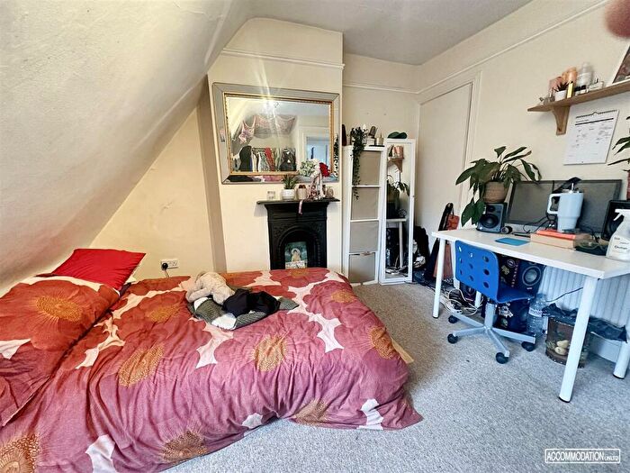 2 Bedroom Flat To Rent In Cromwell Road St Andrews Bristol, BS6