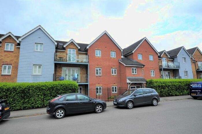 2 Bedroom Flat To Rent In Ebberns Road, Hemel Hempstead HP3