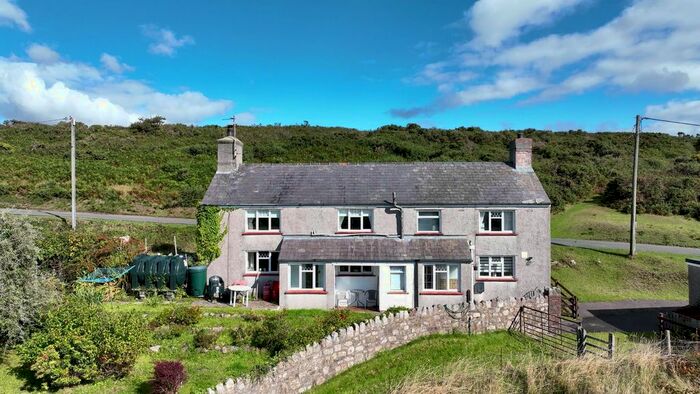 3 Bedroom Country House For Sale In Reynoldston, Swansea, SA3