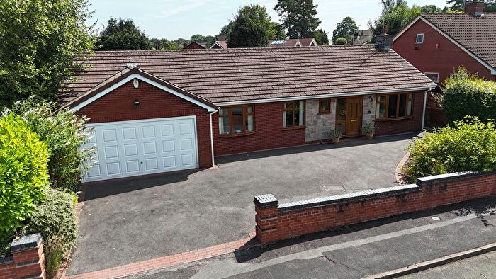3 Bedroom Detached Bungalow For Sale In Alderton Grove, Stoke-On-Trent, ST3