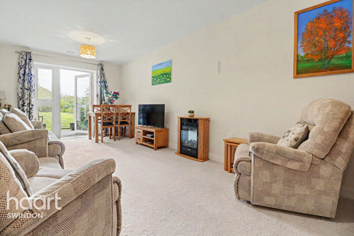 1 Bedroom Flat For Sale In Banks Place, Wroughton, SN4