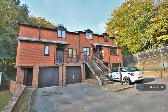 2 Bedroom Maisonette To Rent In Franklin Court, Amersham, HP7