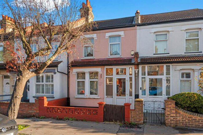 2 Bedroom Terraced House For Sale In Northway Road, Croydon, CR0