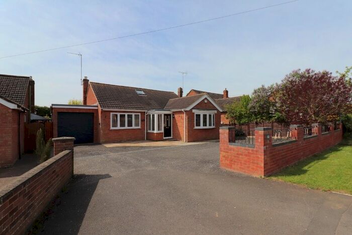 3 Bedroom Bungalow To Rent In Larkhall Lane, Harpole, NN7