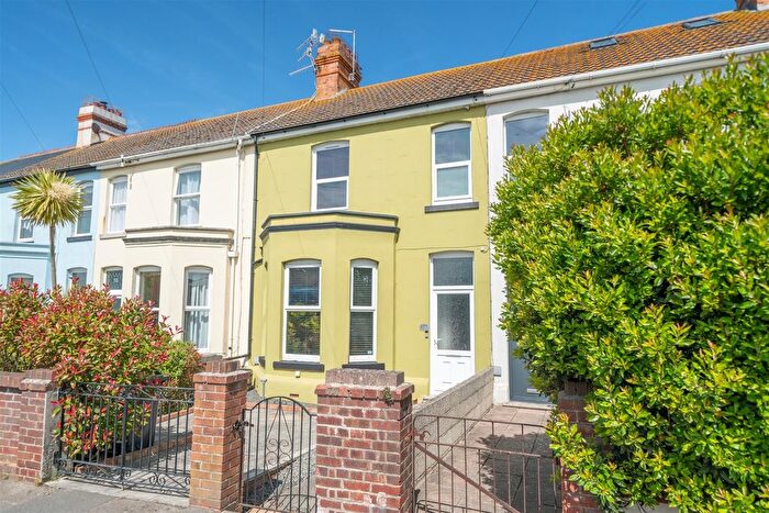 4 Bedroom Terraced House For Sale In Portland Road, Weymouth, DT4