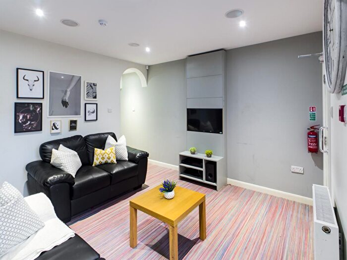 4 Bedroom Terraced House To Rent In Cauldon Road, Stoke, ST4