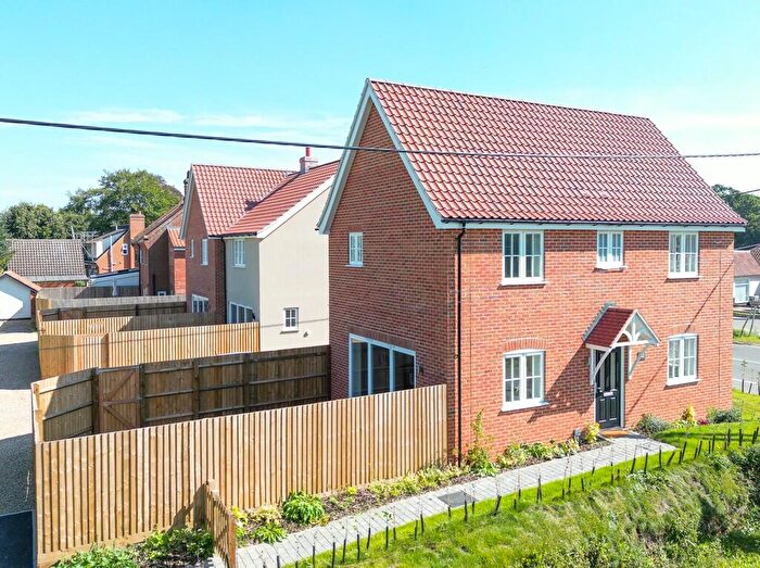 3 Bedroom Detached House To Rent In Folly Lane, Copdock, IP8