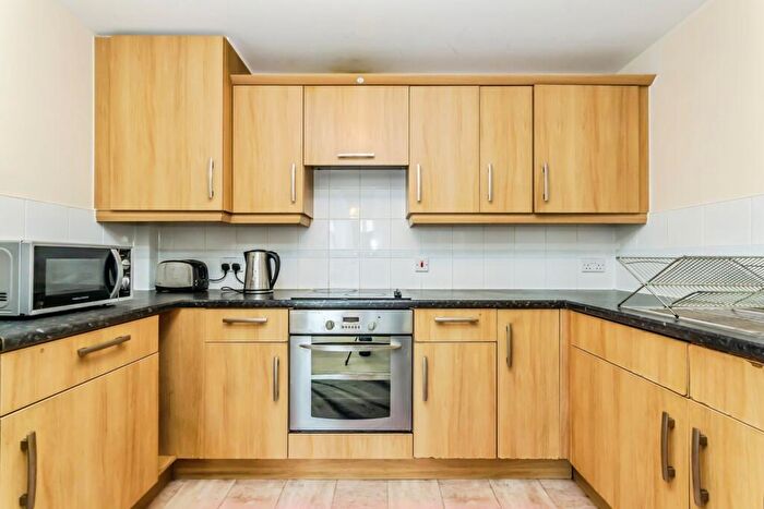 1 Bedroom Flat For Sale In London Road, Croydon, CR0