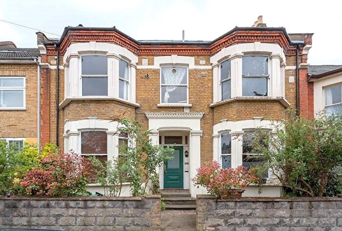 1 Bedroom Flat For Sale In St. Mary Road, Walthamstow, E17