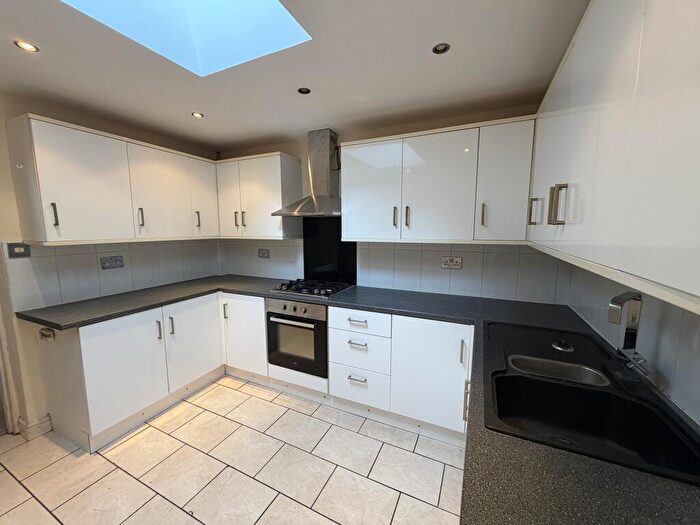 3 Bedroom House To Rent In Earlsdon Avenue North, CV5