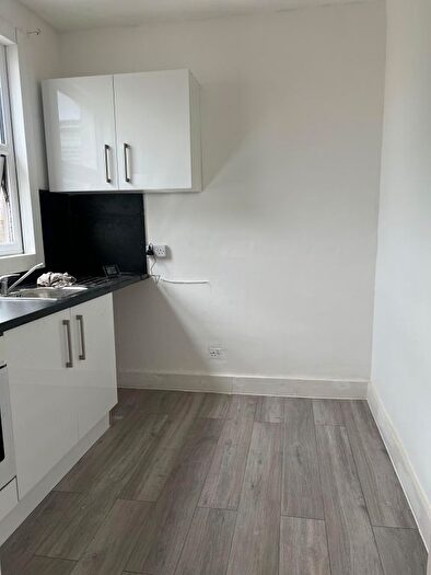 2 Bedroom Flat To Rent In Braemar Road, London, E13