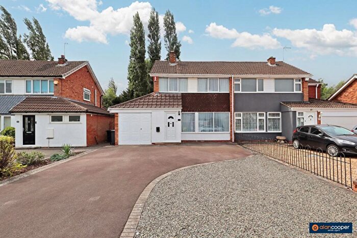 4 Bedroom Semi-Detached House For Sale In Fairway, Whitestone, Nuneaton, CV11