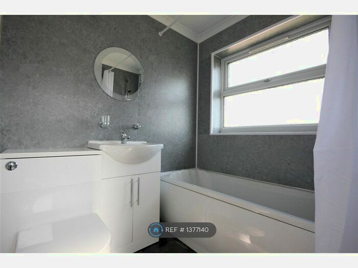 5 Bedroom End Of Terrace House To Rent In Dover Street, Reading, RG1