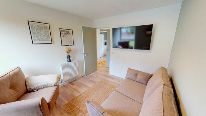 3 Bedroom Flat To Rent In Flat, Monterey Gardens, EX4