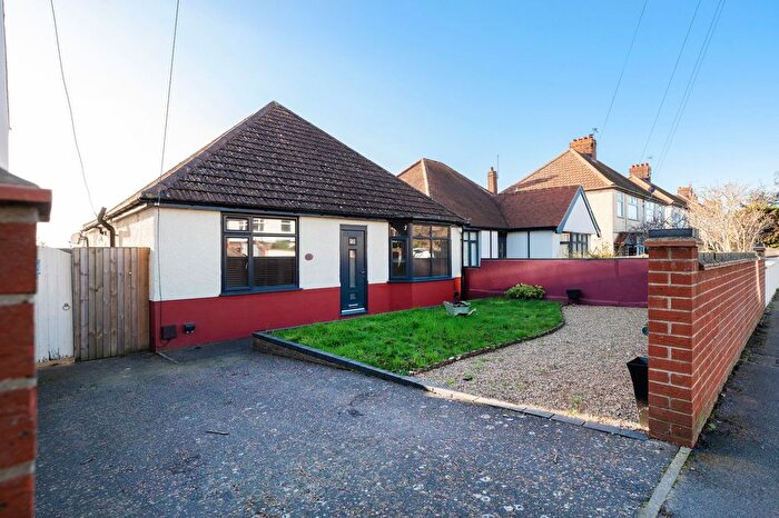2 Bedroom Detached Bungalow For Sale In Oulton Road, Lowestoft, NR32