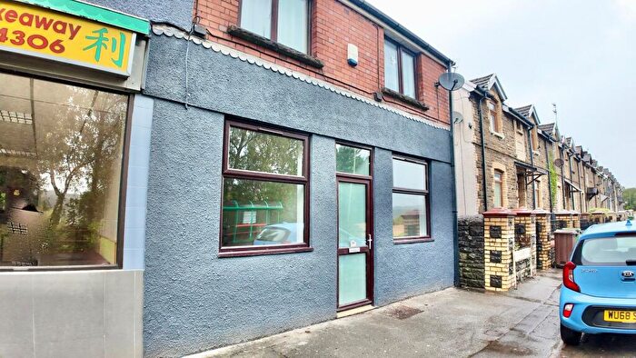 2 Bedroom Flat To Rent In Blackwood Road, Pontllanfraith, NP12