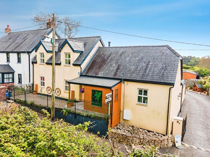 2 Bedroom Character Property For Sale In Green Dragon Cottage, Llancadle, CF62