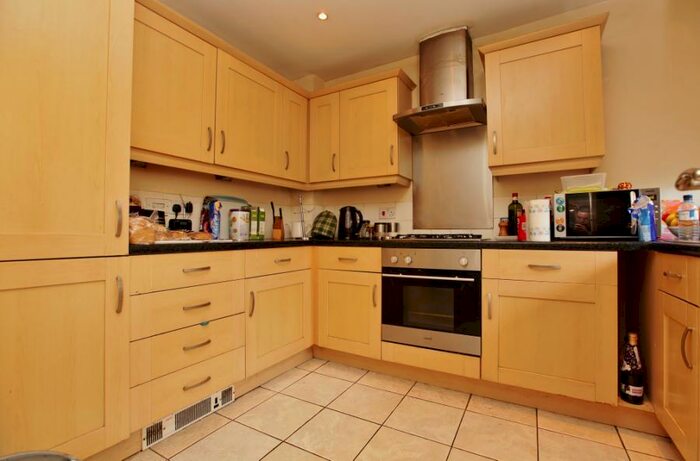 4 Bedroom House To Rent In Parker Terrace, Forest Hill, SE23