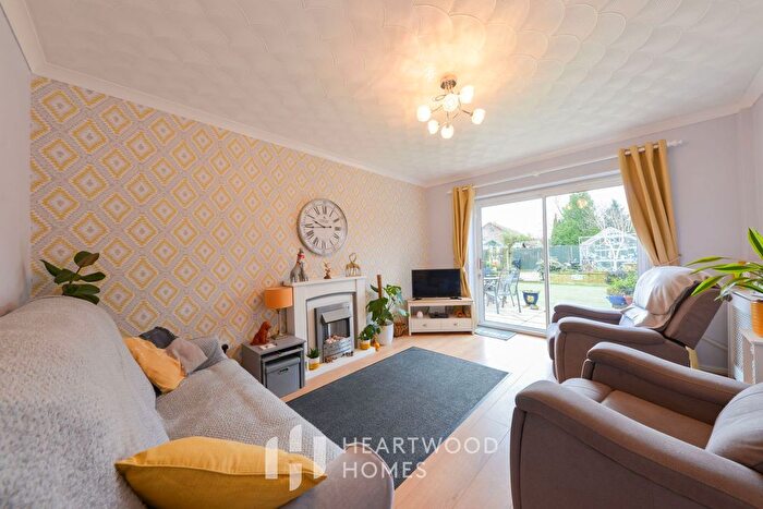 3 Bedroom Terraced House For Sale In Manor Road, London Colney, AL2