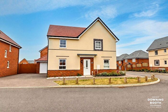 4 Bedroom Detached House For Sale In Austen Drive, Tamworth, - No Upward Chain, B78