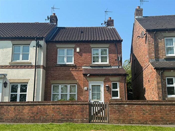 3 Bedroom End Of Terrace House For Sale In Mere Grange, Fridaythorpe, YO25