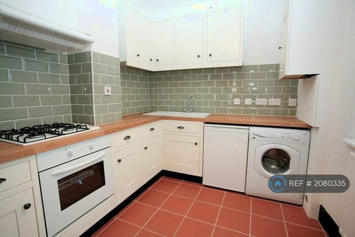 4 Bedroom Terraced House To Rent In Old Bethnal Green Road, London, E2