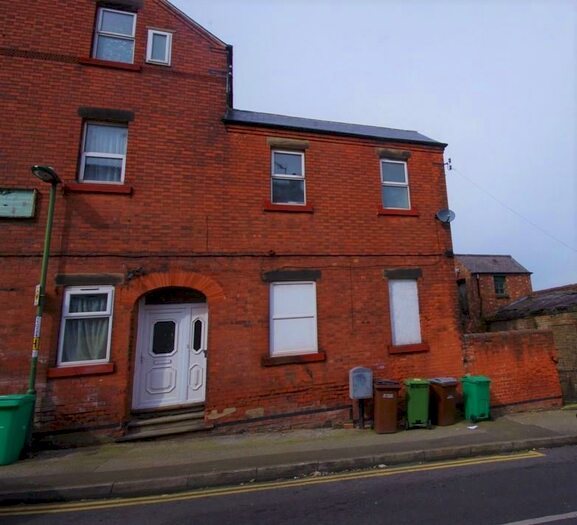 1 Bedroom Flat To Rent In Nottingham Road, Nottingham, NG7