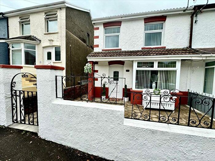 3 Bedroom Semi-Detached House For Sale In Wood Street, Porth, CF39
