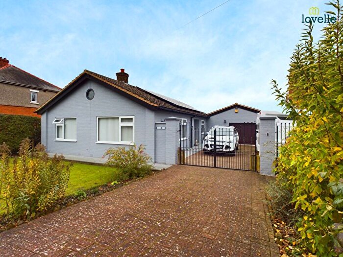 2 Bedroom Detached Bungalow For Sale In Snelland Road, Wickenby, LN3