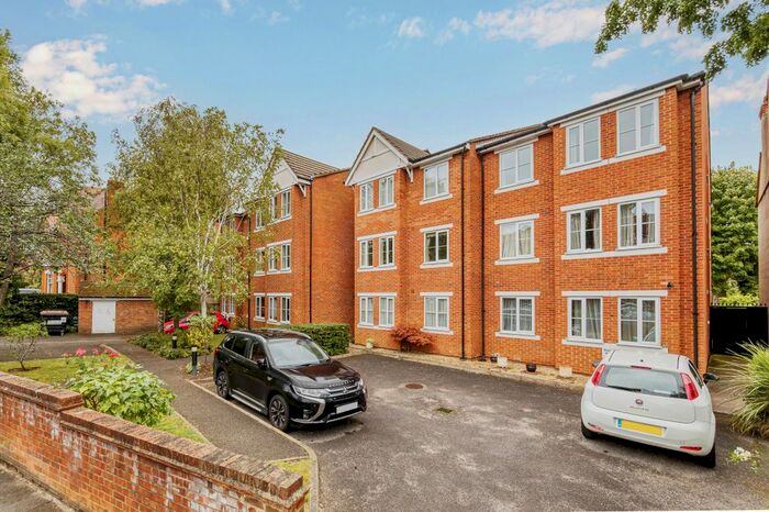 1 Bedroom Flat To Rent In Blakesley Avenue, London, W5