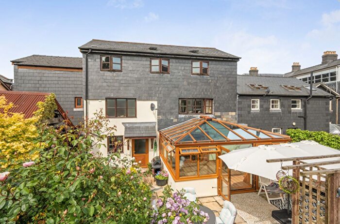5 Bedroom Detached House For Sale In Great Oak Street, Llanidloes, Powys, SY18
