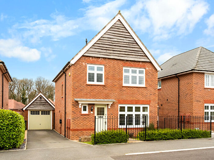 3 Bedroom Detached House For Sale In Pentrebane Drive, St Fagans, Cardiff, CF5