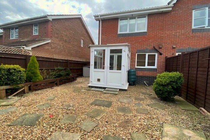 2 Bedroom Property To Rent In Harvest Close, Bristol, BS32