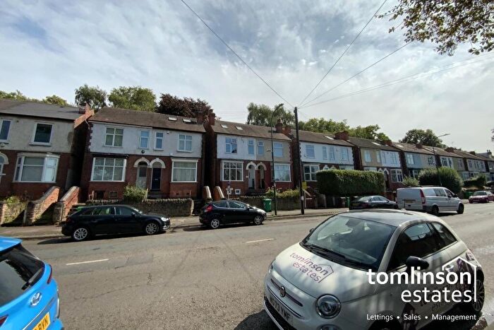 5 Bedroom Semi-Detached House To Rent In Lenton Boulevard, Lenton, Nottingham, NG7