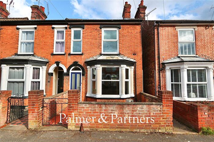 3 Bedroom Semi Detached House For Sale In Faraday Road, Ipswich, Suffolk, IP4