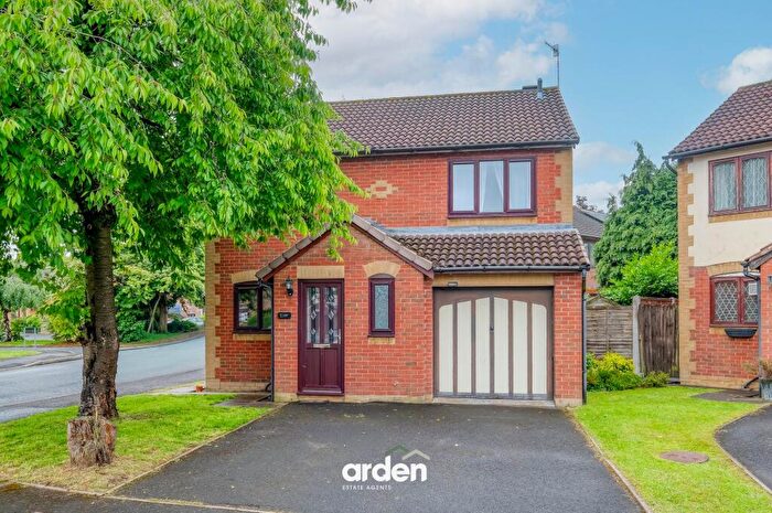 4 Bedroom Detached House For Sale In Cypress Grove, Birmingham, B31