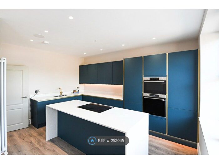 5 Bedroom Terraced House To Rent In Richmond Terrace, Guiseley, Leeds, LS20