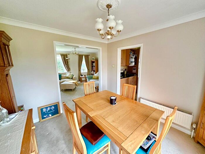 5 Bedroom Detached House For Sale In Stratford Road, Ash Vale, GU12