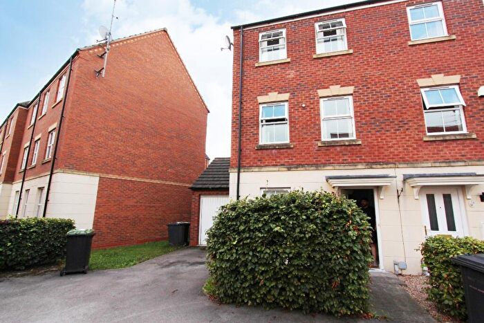 3 Bedroom Town House To Rent In Moody Close, Chilwell, NG9