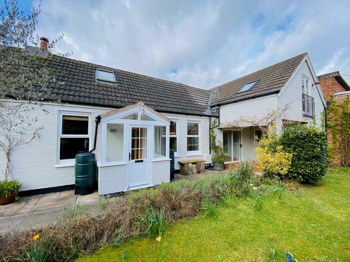 2 Bedroom Semi-Detached House To Rent In Park Street, Hereford, HR1