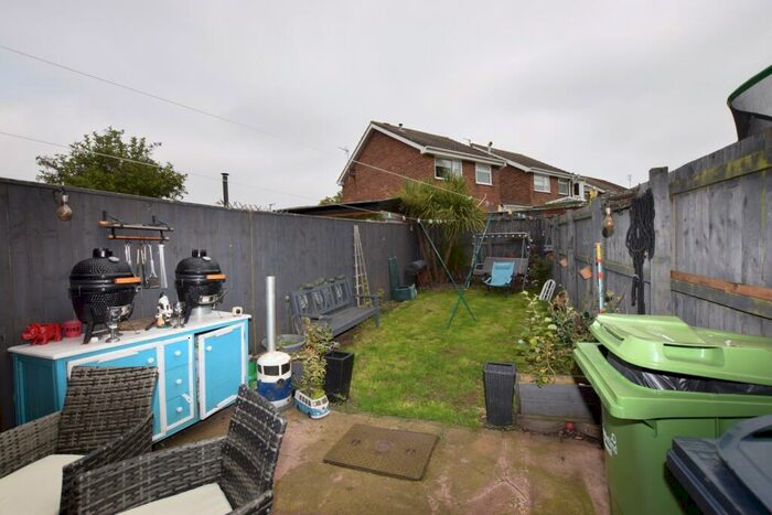 2 Bedroom Terraced House For Sale In Ainthorpe Close, Sunderland, Tyne And Wear, SR3