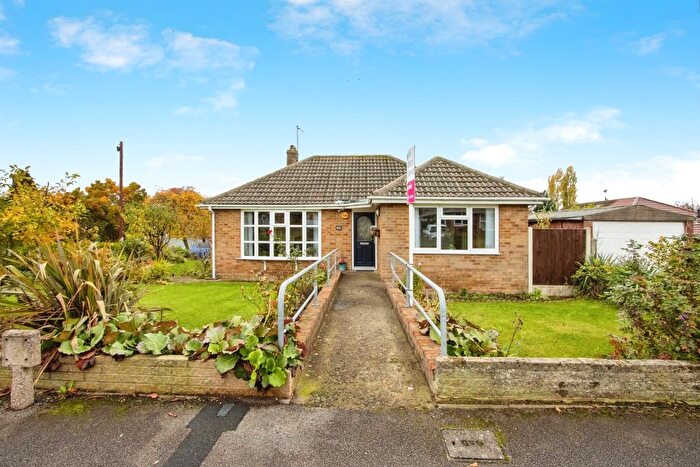 3 Bedroom Detached House For Sale In Derwent Avenue, Garforth, Leeds, LS25